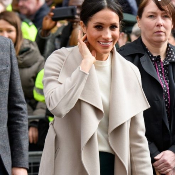 🍒NWT🍒 TAHARI HEATHER GREY WRAP COAT - Picture 8 of 10